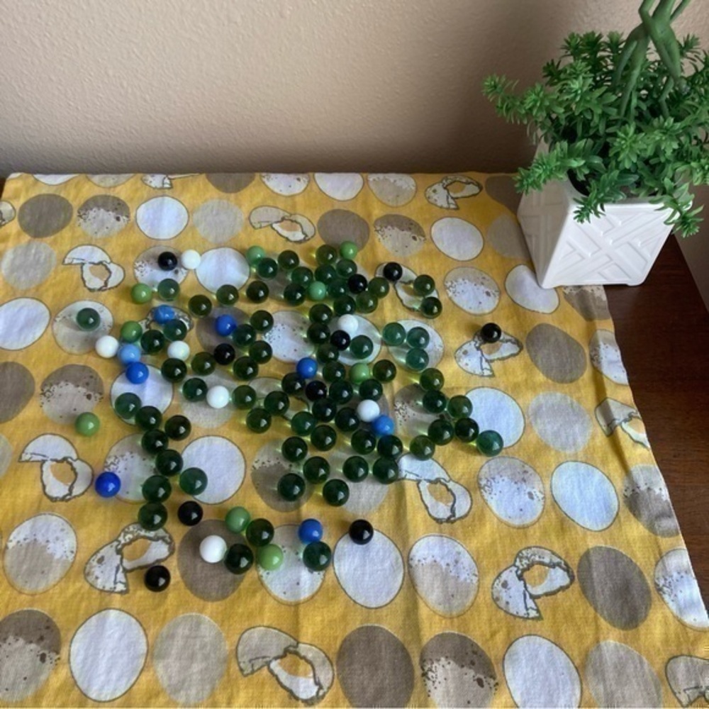 Assorted 106 marbles lot